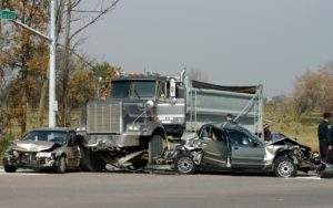 Featured image for Accidentes con vehículos comerciales, tipos de vehículos y prevenciones