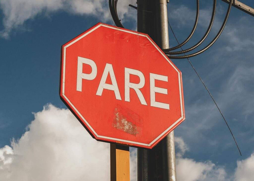 abogados-en-espanol-explican-como-la-barrera-del-idioma-pone-en-riesgo-su-caso-ante-las-aseguradoras