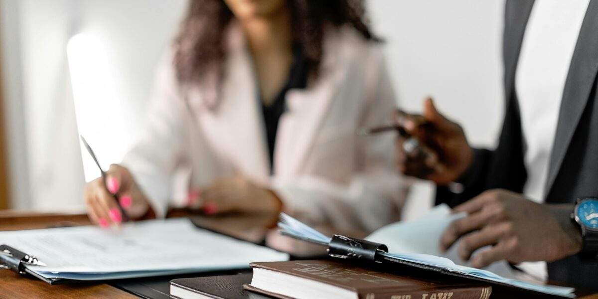 qué saber antes de presentar un reclamo por accidente de auto en California