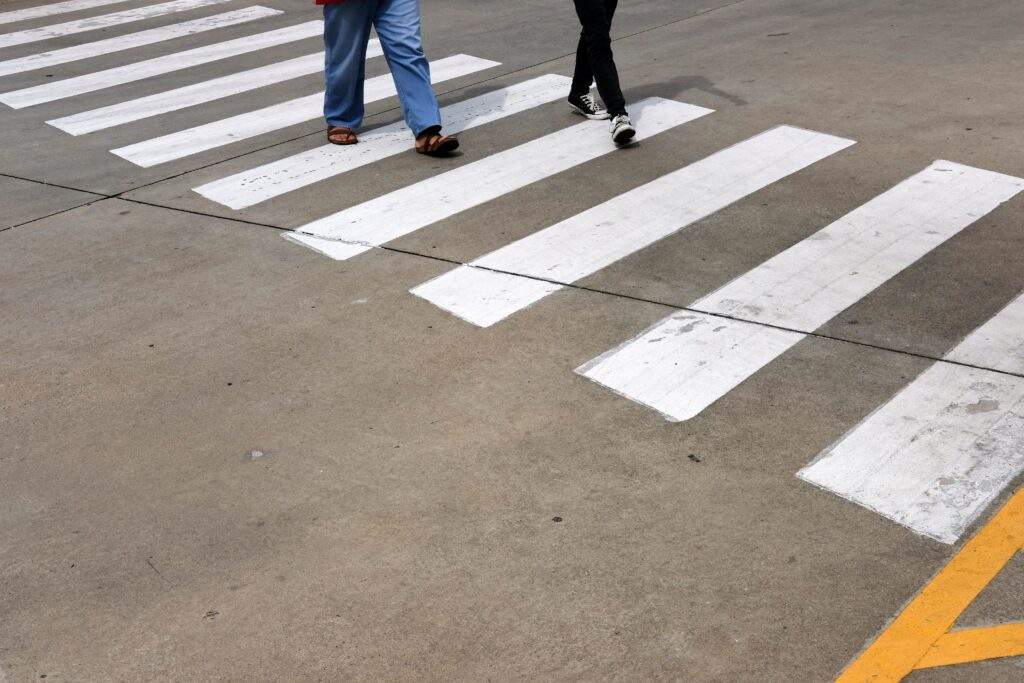 Giros de Vehículos en Accidentes de Peatones en Oxnard: Lo Que Debe Saber